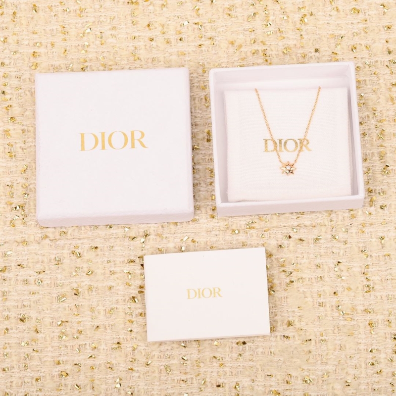 chr1st1an D10r necklaces